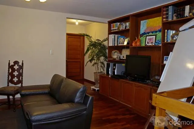 Venta Casa en esquina 260 m2 - Av. Ballestas Chorrillos - 7