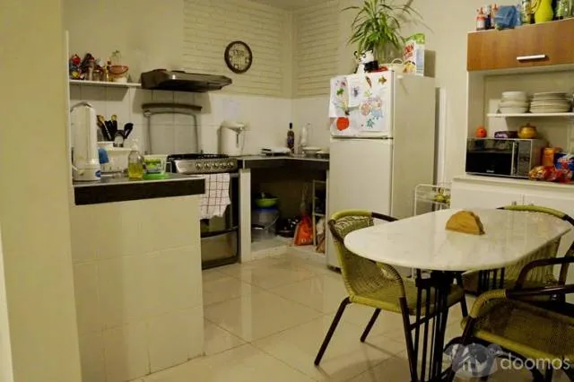 Venta Casa en esquina 260 m2 - Av. Ballestas Chorrillos - 8