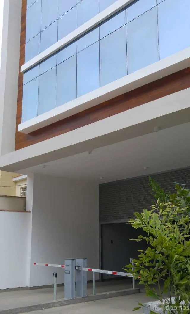 ALQUILER DE OFICINA EN EDIFICIO INTELIGENTE - 1