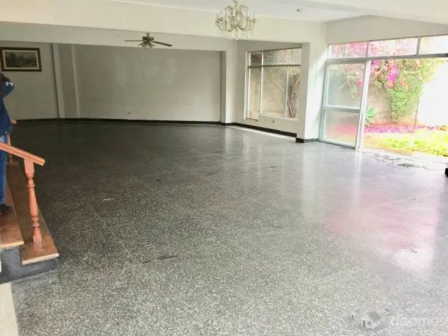 Se alquila casa para eventos en San Isidro límite con san borja - 3