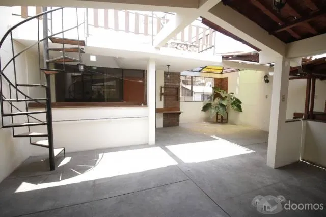 CASA EN VENTA EN LOS OLIVOS - 8