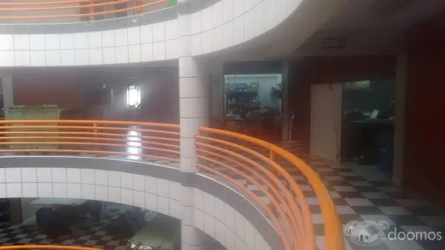 OPORTUNIDAD DE LOCAL COMERCIAL EN GAMARRA - 3