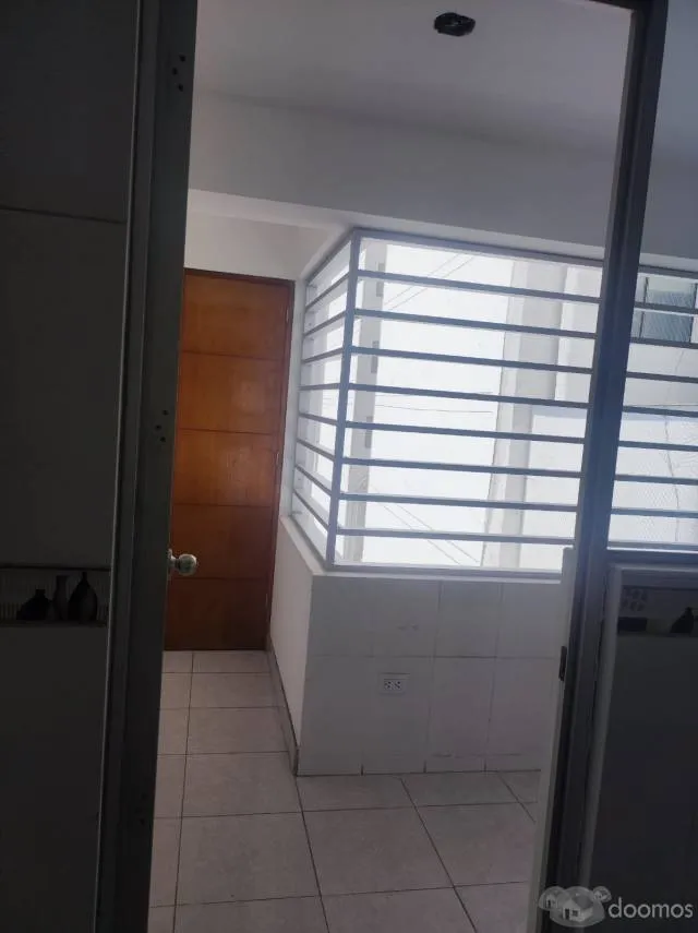 VENTA AMPLIO DEPARTAMENTO 4 DORMITORIOS-SAN BORJA CON ESTAC. DOBLE — foto 5