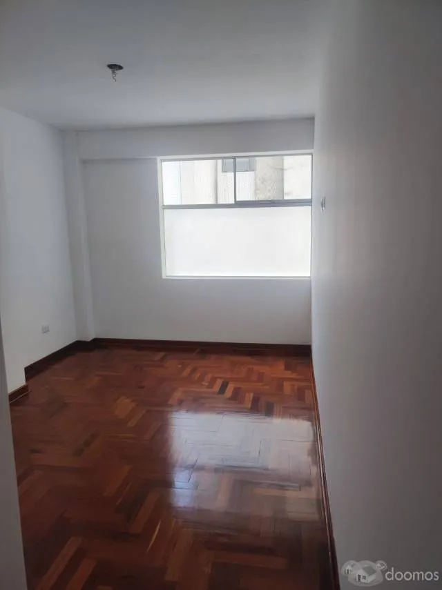 VENTA AMPLIO DEPARTAMENTO 4 DORMITORIOS-SAN BORJA CON ESTAC. DOBLE — foto 7