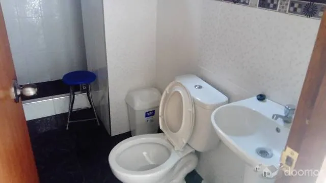 ALQUILER DE HABITACIONES EN VILLA MARIA DEL TRIUNFO - 1