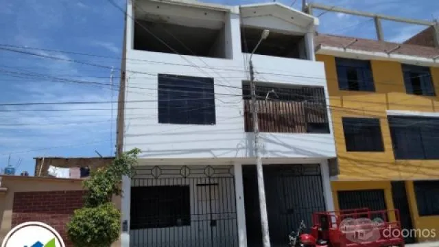 LOCAL DE TRES PISOS EN PAITA - CERCA A PLAZA VEA - 1