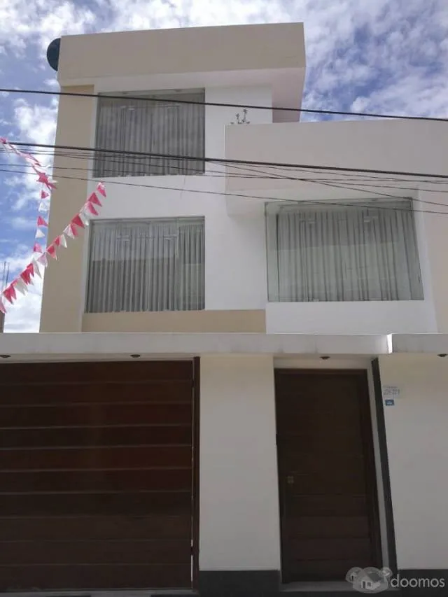Se vende CASA BONITA en Ayacucho - 1