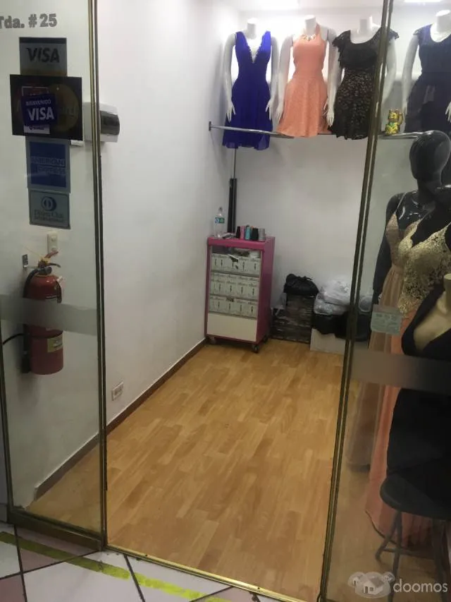se traspasa local a 4000 soles negocio tienda en galeria comercial de jesus maria alquiler 200dolares - 1
