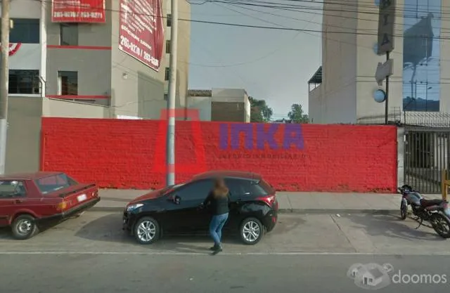 TERRENO EN EXCELENTE UBICACIÓN EN AVENIDA ALTAMENTE COMERCIAL - 1