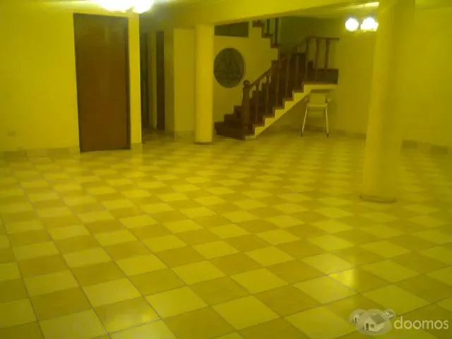 OCASION VENTA DE CASA - FRENTE A PARQUE - 7