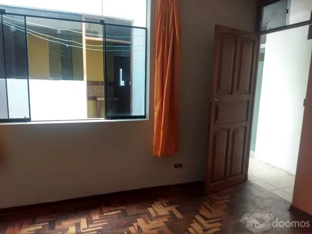VENDO CASA EN URB. SAN LUIS - NUEVO CHIMBOTE - 5