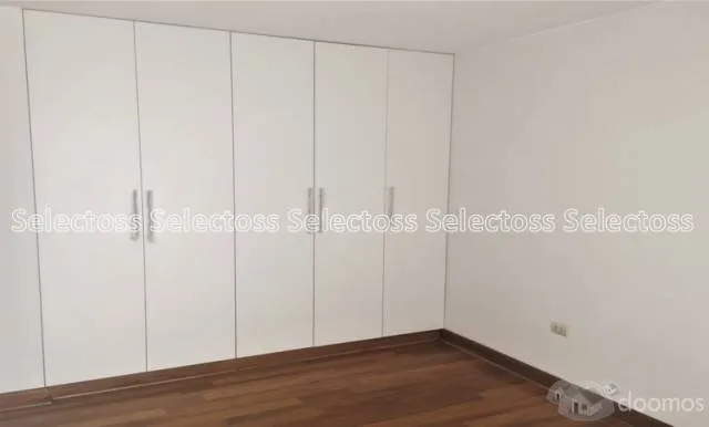 SURCO- VENTA DPTO . ESTRENO FLAT 3 DORM. 3 BAÑOS 2 COCHERAS — foto 8