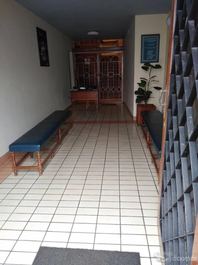 Vendo Edificio con local comercial y oficinas en Jr. independencia cerca Plaza de Armas - 12
