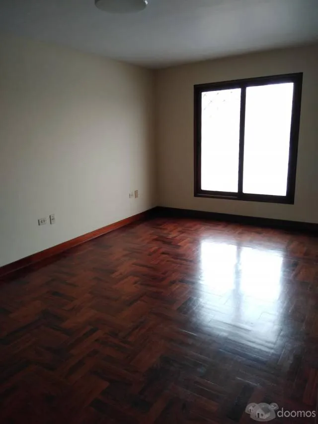 Vendo Edificio con local comercial y oficinas en Jr. independencia cerca Plaza de Armas - 13