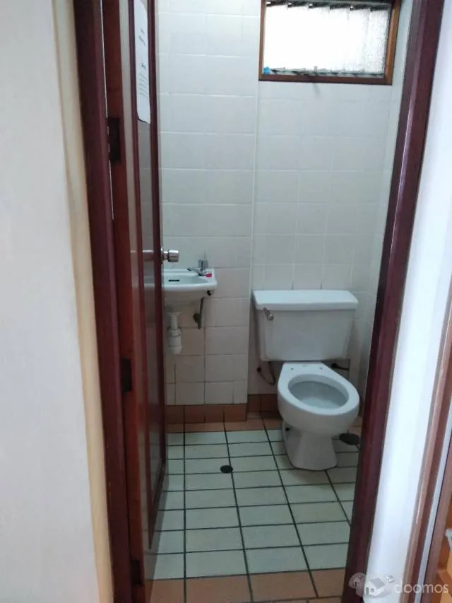 Vendo Edificio con local comercial y oficinas en Jr. independencia cerca Plaza de Armas - 2