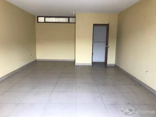 Vendo Edificio con local comercial y oficinas en Jr. independencia cerca Plaza de Armas - 3