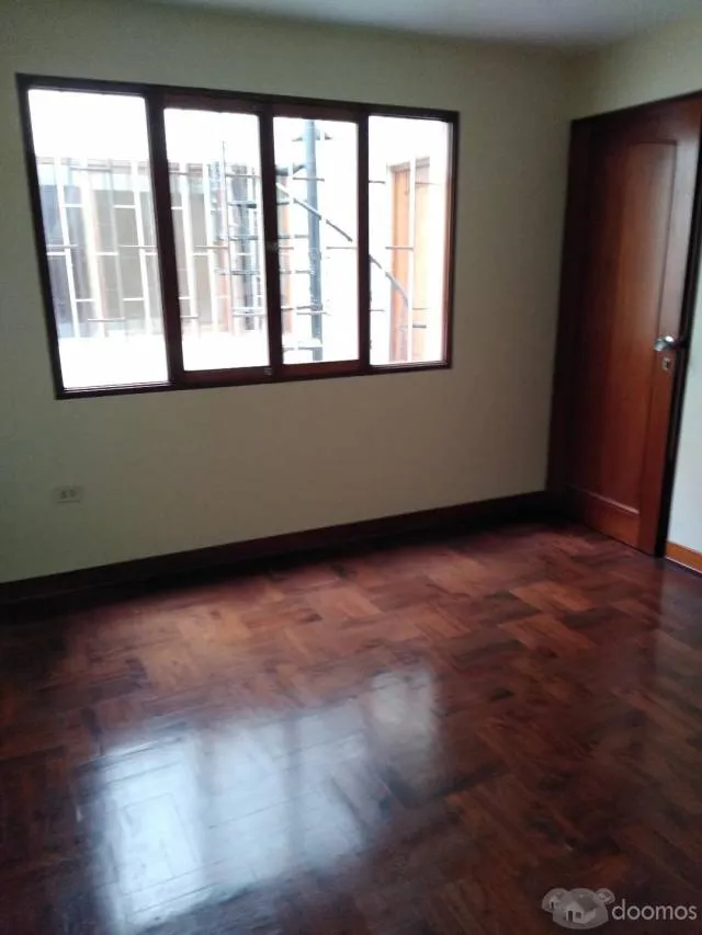 Vendo Edificio con local comercial y oficinas en Jr. independencia cerca Plaza de Armas - 10