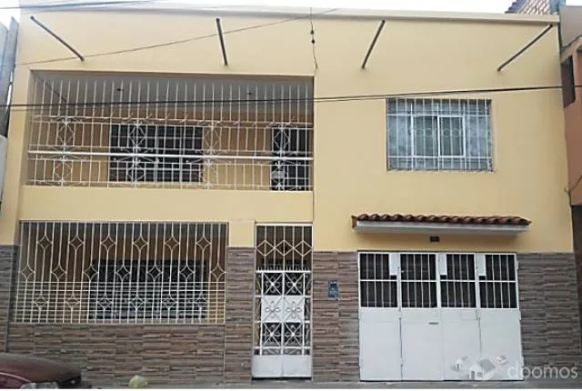 VENDO CASA DE DOS PISOS EN LA CUIDAD DE HUANUCO - 1