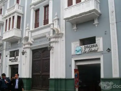 VENDO LOCAL EN PLENO CENTRO HISTÓRICO DE TRUJILLO