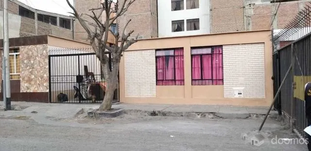 SE VENDE CASA DE 160 M2 EN SAN JUAN DE MIRAFLORES - 1
