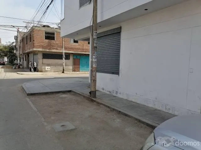 ALQUILER DE LOCAL COMERCIAL - ALMACÉN EN S.M.P. — foto 4