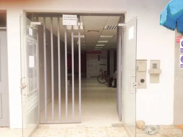 ALQUILO LOCAL COMERCIAL A MEDIA CUADRA DE LA PLAZA DE ARMAS DE PISCO. - 8