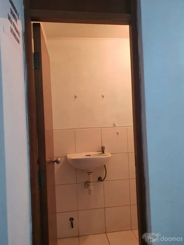 SE ALQUILA EDIFICIO COMERCIAL EN LA MISMA PLAZA DE ARMAS - 5