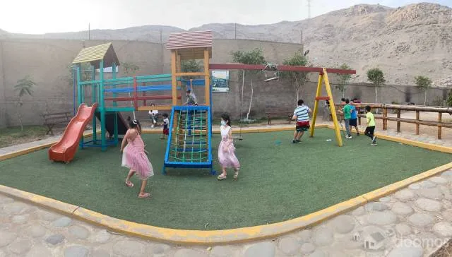 VENTA DE CASA con minidepartamentos independientes - 1
