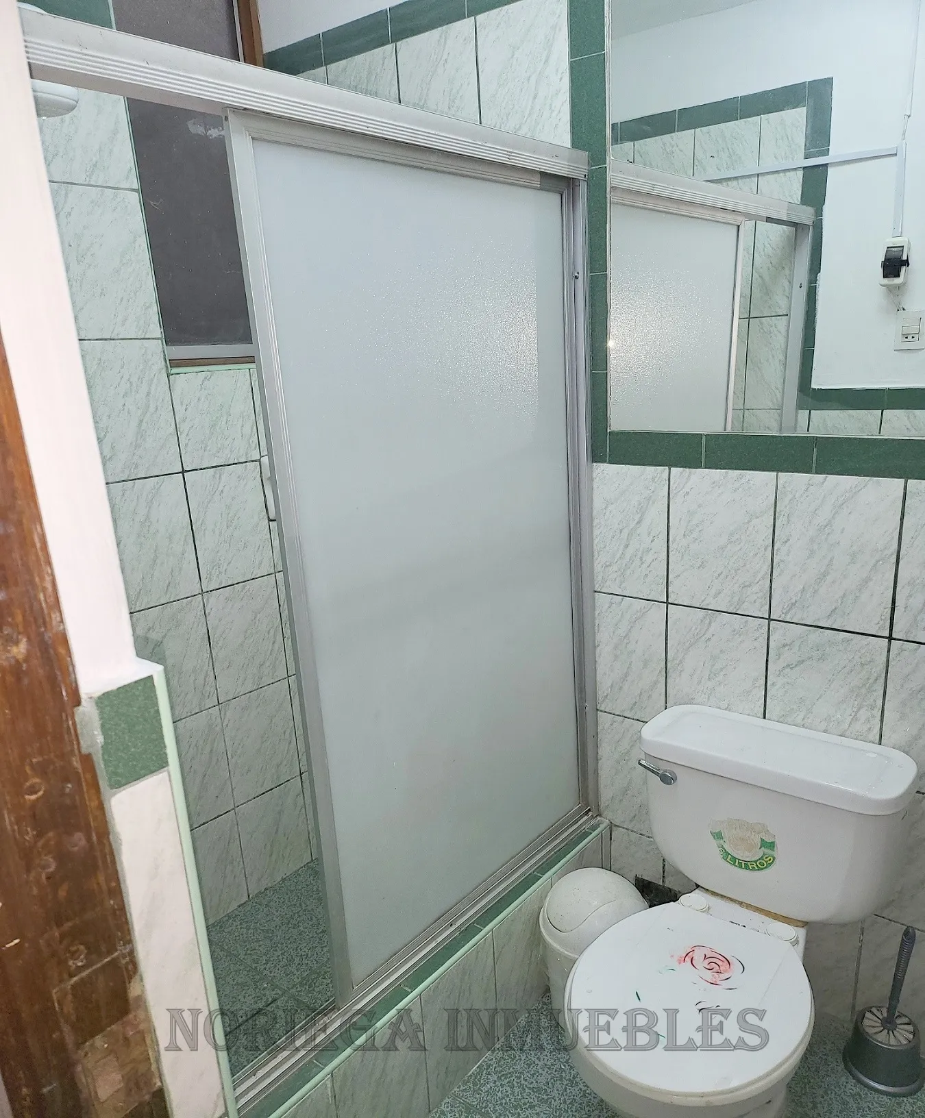 Pueblo Libre, 9 Dormitorios,  7 Baños, Cochera. AC:290 m2, AT:164 m2. US$ 300,000.- - 9