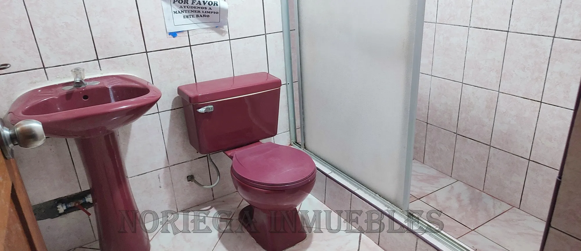 Pueblo Libre, 9 Dormitorios,  7 Baños, Cochera. AC:290 m2, AT:164 m2. US$ 300,000.- - 15
