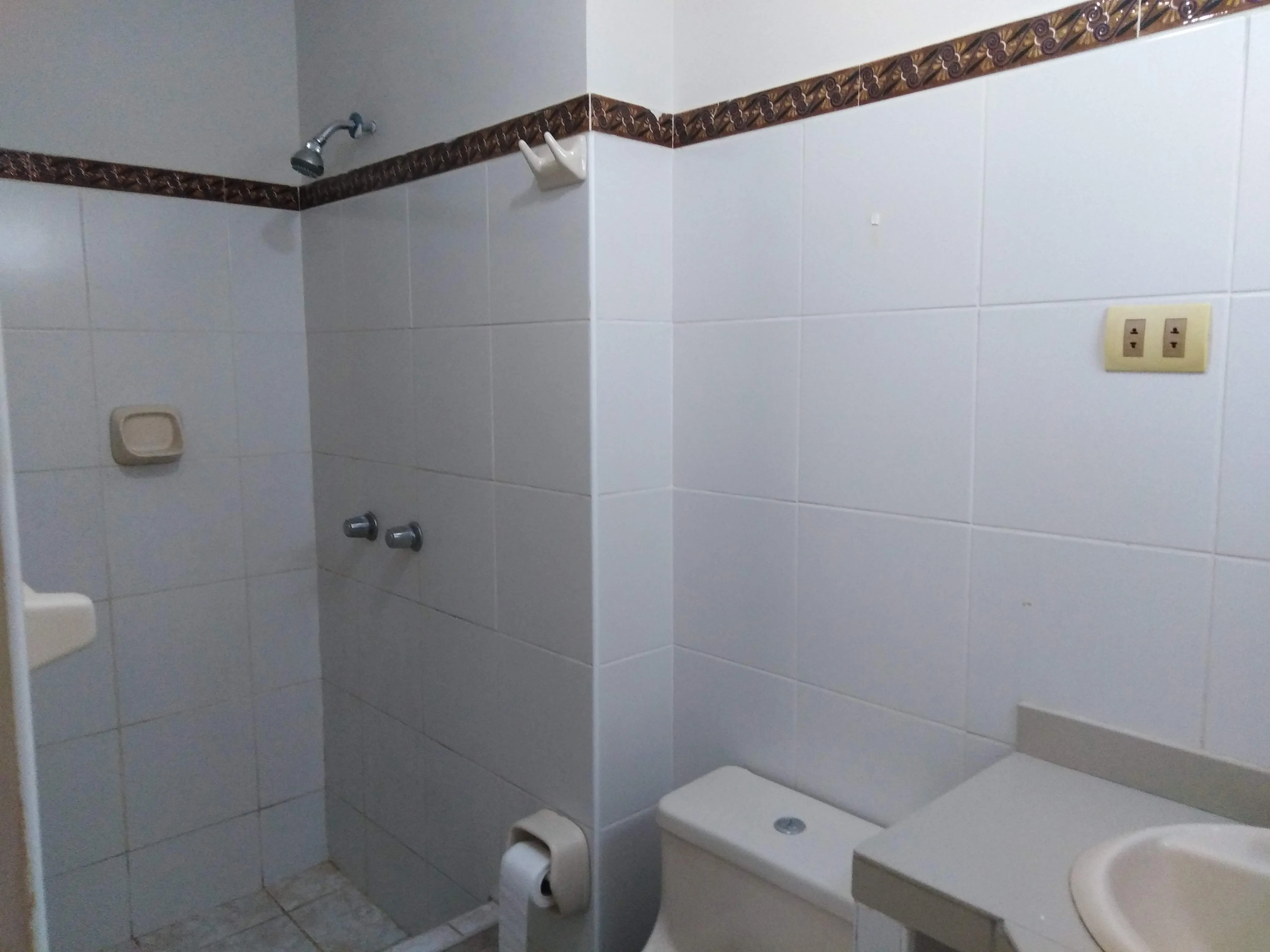 Hermoso departamento en Condominio Los Pinos de la Plata - 6