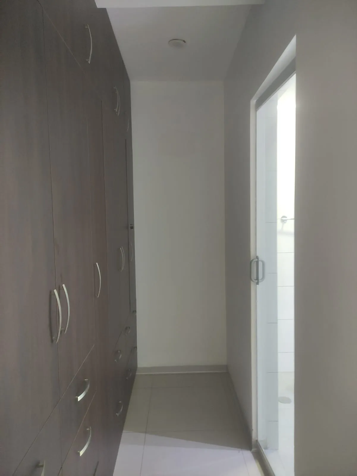 DEPARTAMENTO AMPLIO CON COCHERA EN ZONA EXCLUSIVA SEGURA Y TRANQUILA - 16