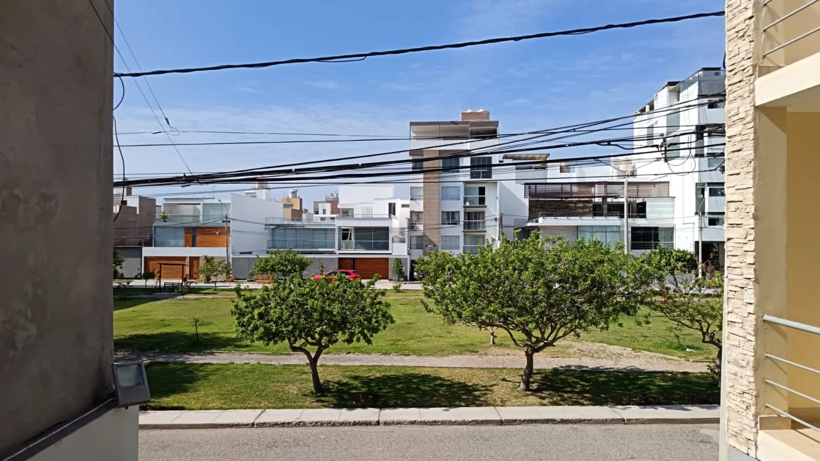 DEPARTAMENTO AMPLIO CON COCHERA EN ZONA EXCLUSIVA SEGURA Y TRANQUILA - 19
