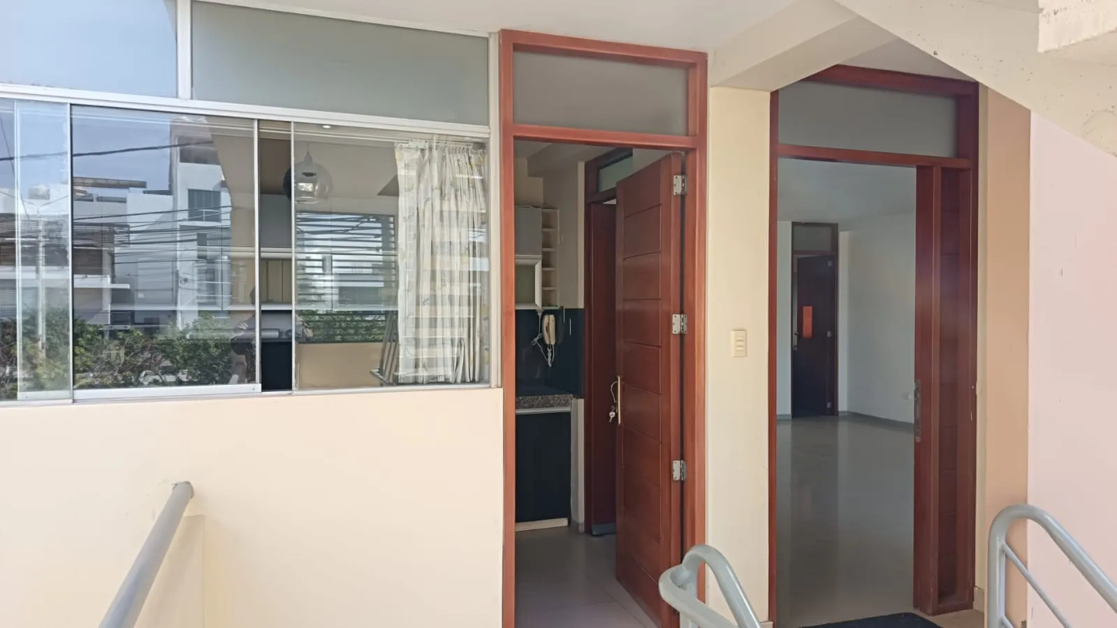 DEPARTAMENTO AMPLIO CON COCHERA EN ZONA EXCLUSIVA SEGURA Y TRANQUILA - 17
