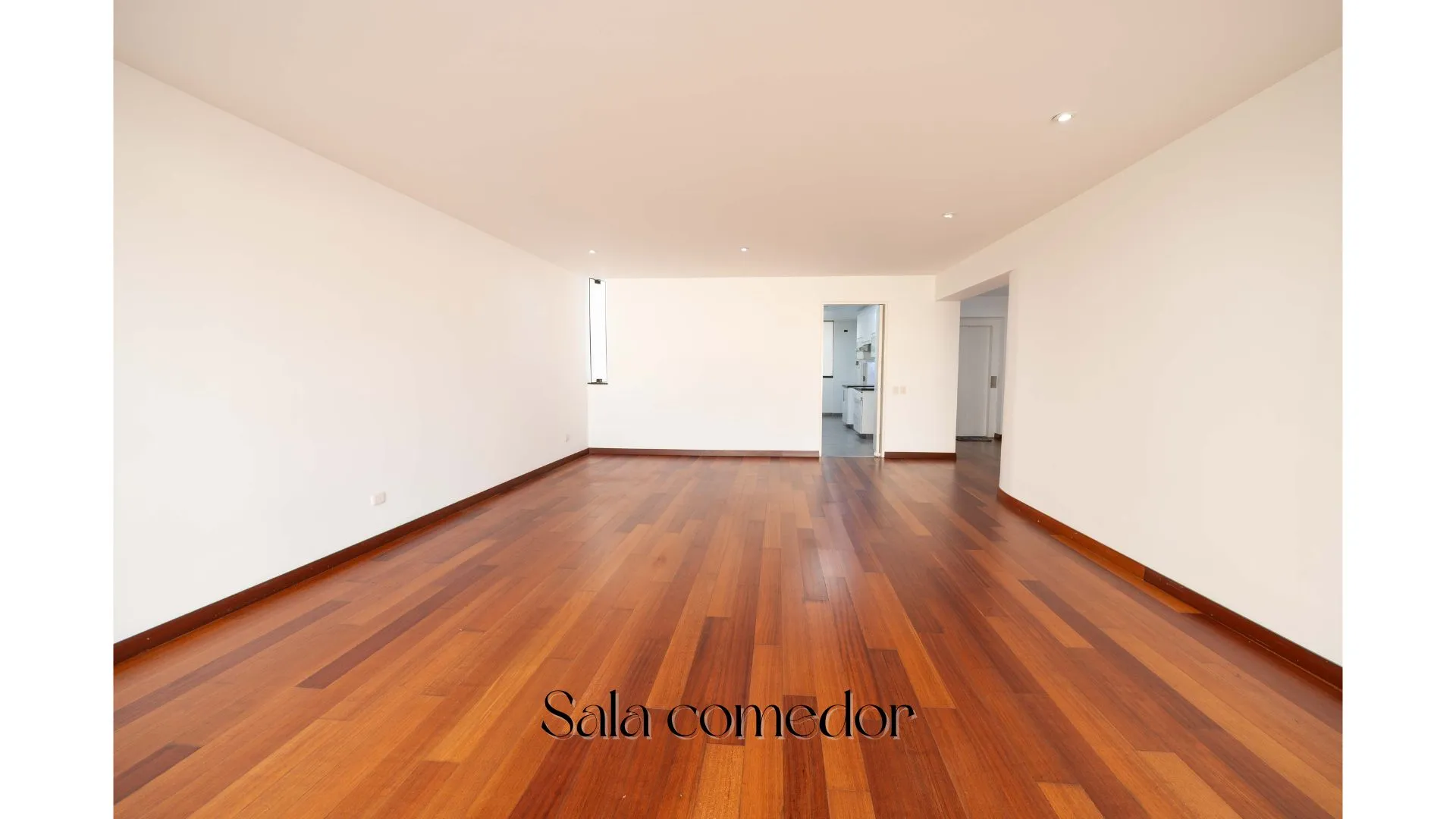 ⛳Lujo Departamento a una cuadra del Golf de San Isidro, piso 3 con balcón grande — foto 3