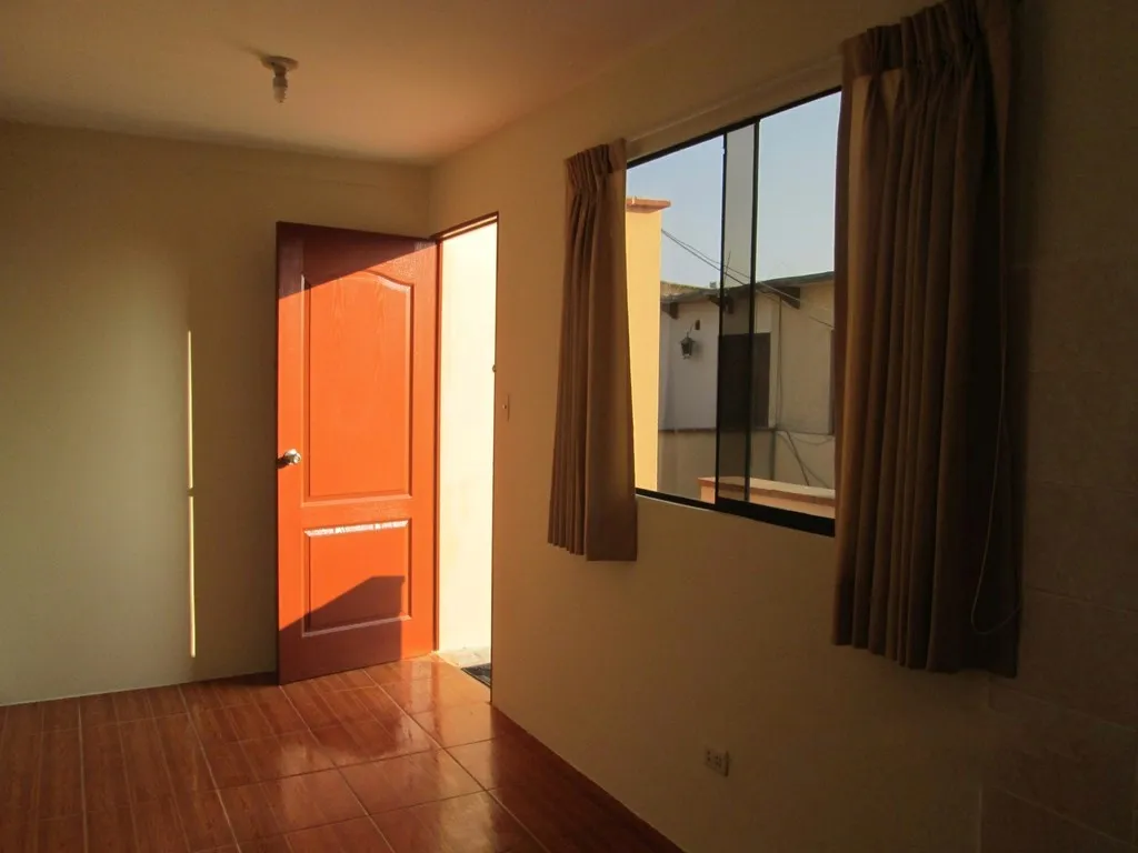 ALQUILO LINDO MINI-DPTO EN EXCELENTE UBICACIÓN (URB. STA. CATALINA) — foto 2