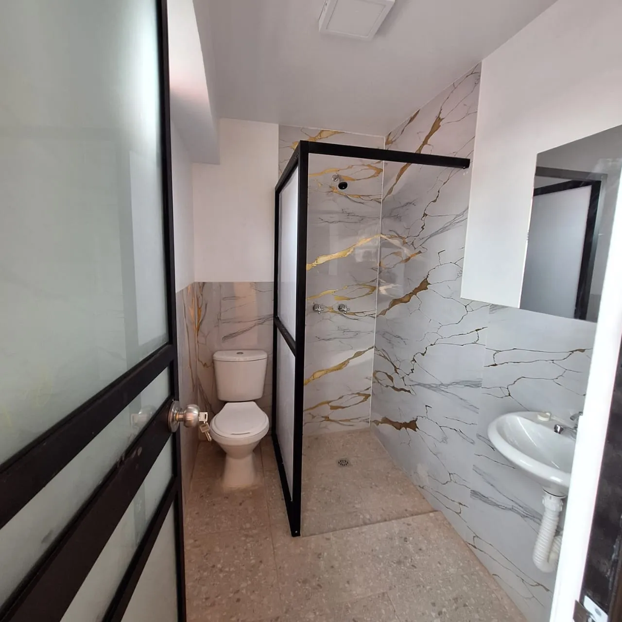 SE ALQUILA HABITACION / MINIDEPARTAMENTO CERCA UDH ESTRENO 2026 - 16