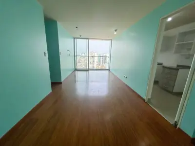 DEPARTAMENTO + COCHERA EN VENTA EN AV BRASIL - PISO 17
