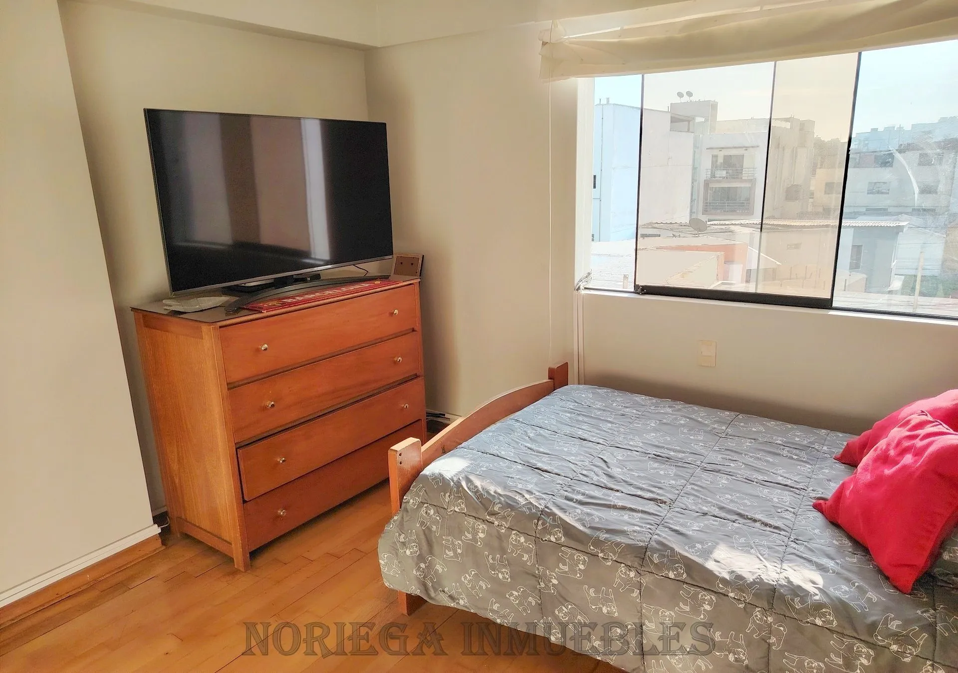 Surco. Dpto. 165 m2 + 35 m2 Terraza + 2 Cocheras. US$ 255,000.- - 13