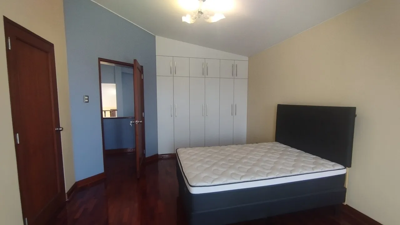 ¿LA CASA MÁS GRANDE DE LA MOLINA?  623m² de Lujo, Ascensor y Sauna | REMATE DE OCASIÓN — foto 13