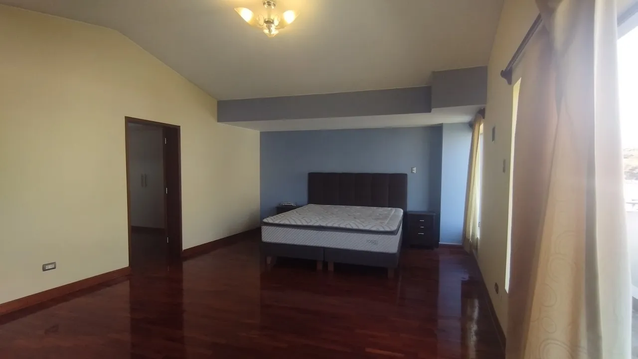 ¿LA CASA MÁS GRANDE DE LA MOLINA?  623m² de Lujo, Ascensor y Sauna | REMATE DE OCASIÓN — foto 9