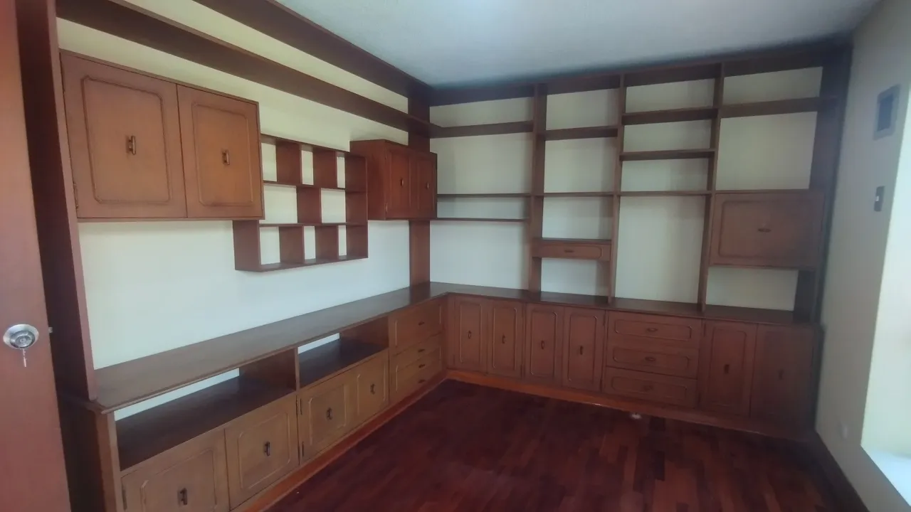 ¿LA CASA MÁS GRANDE DE LA MOLINA?  623m² de Lujo, Ascensor y Sauna | REMATE DE OCASIÓN — foto 8