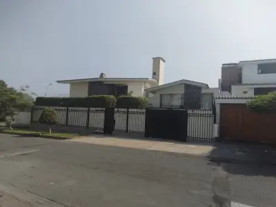 ¿LA CASA MÁS GRANDE DE LA MOLINA?  623m² de Lujo, Ascensor y Sauna | REMATE DE OCASIÓN