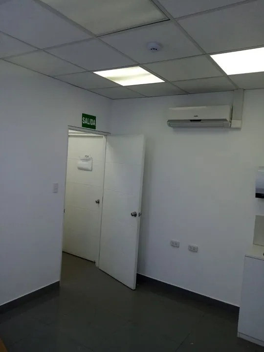 CENTRO MEDICO ALQUILA CONSULTORIOS OFICINAS - 9