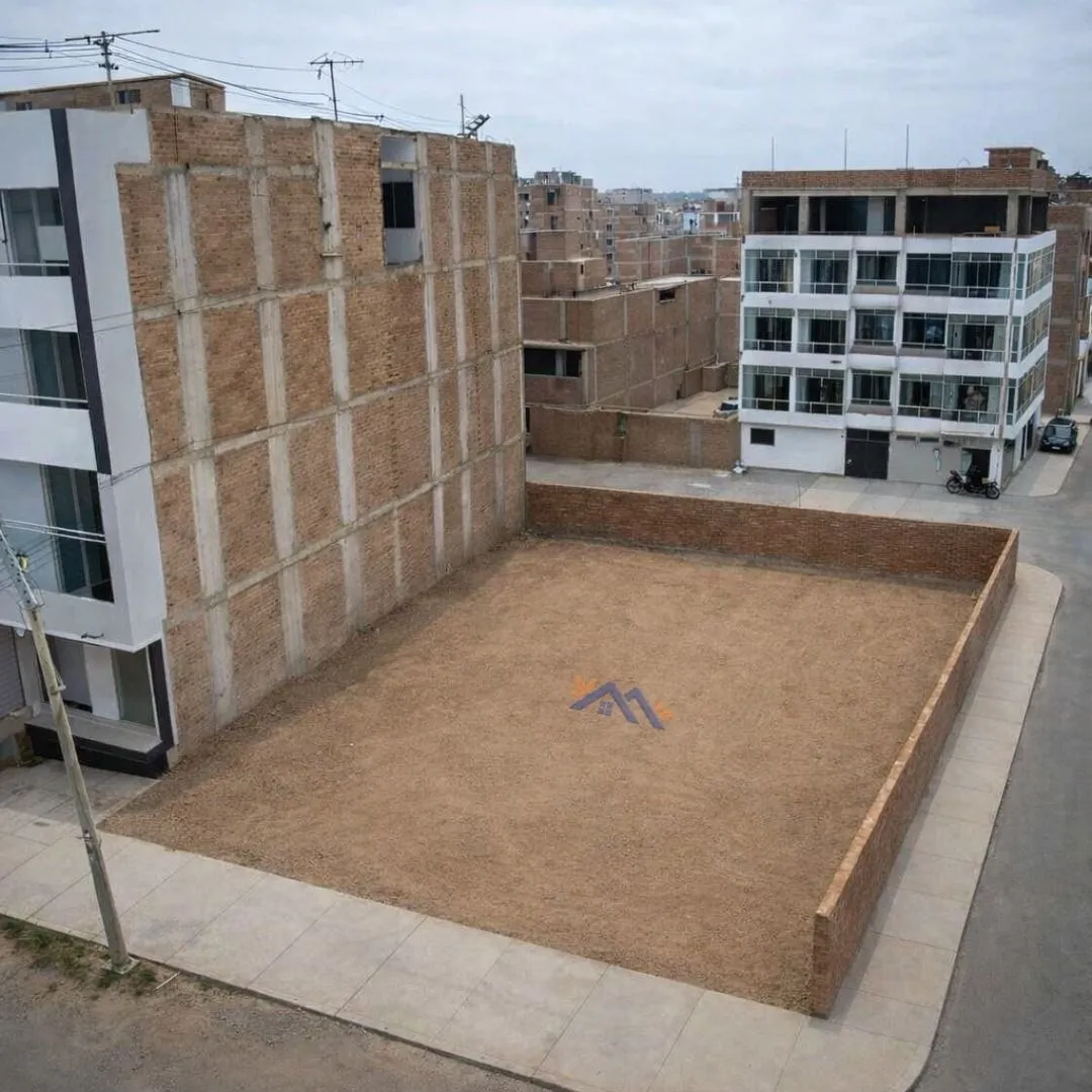 Terreno en Venta – Av. Metropolitana 120 m² - 2