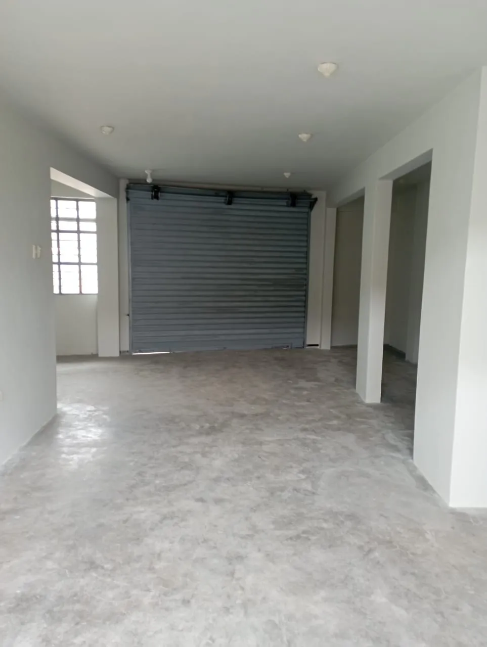 Alquilo Local comercial de 240 M2  en la antigua PANAMERICANA SUR -  Altura del Super Grifo y del Rest.  EL BATAN - 2
