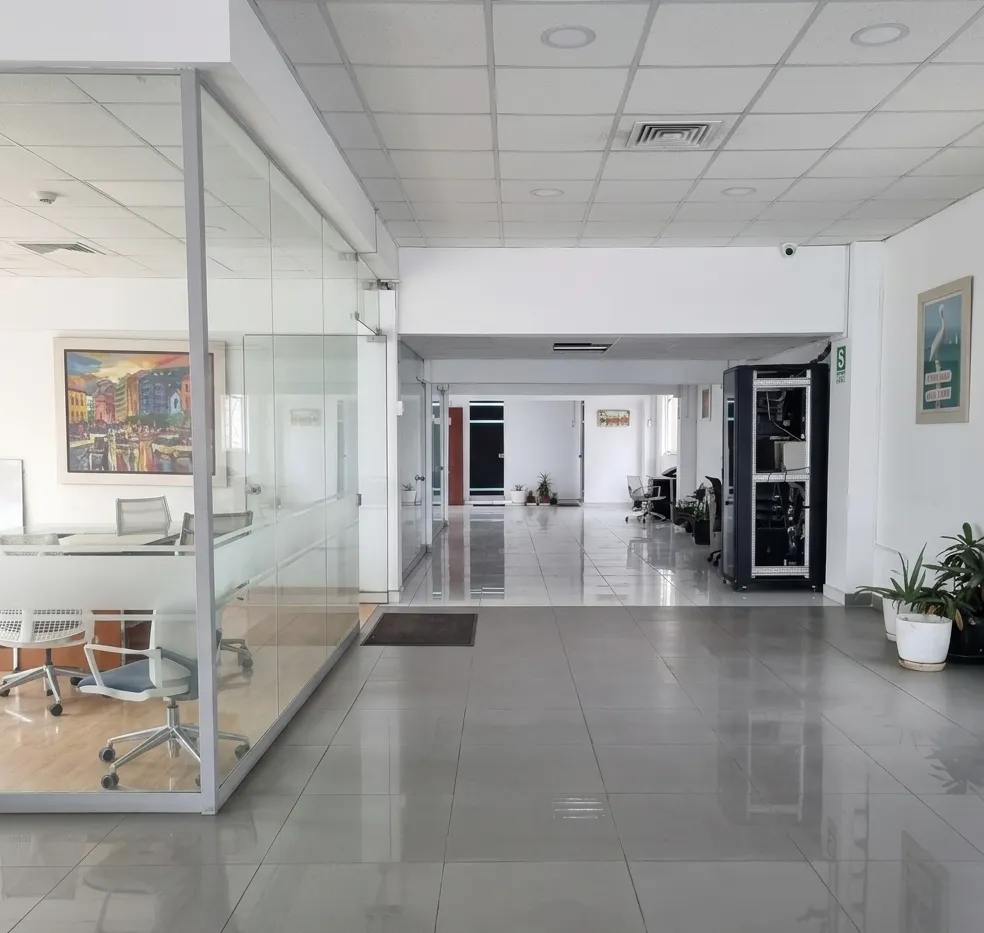 LOCAL INDUSTRIAL EN ALQUILER – SJL - 3