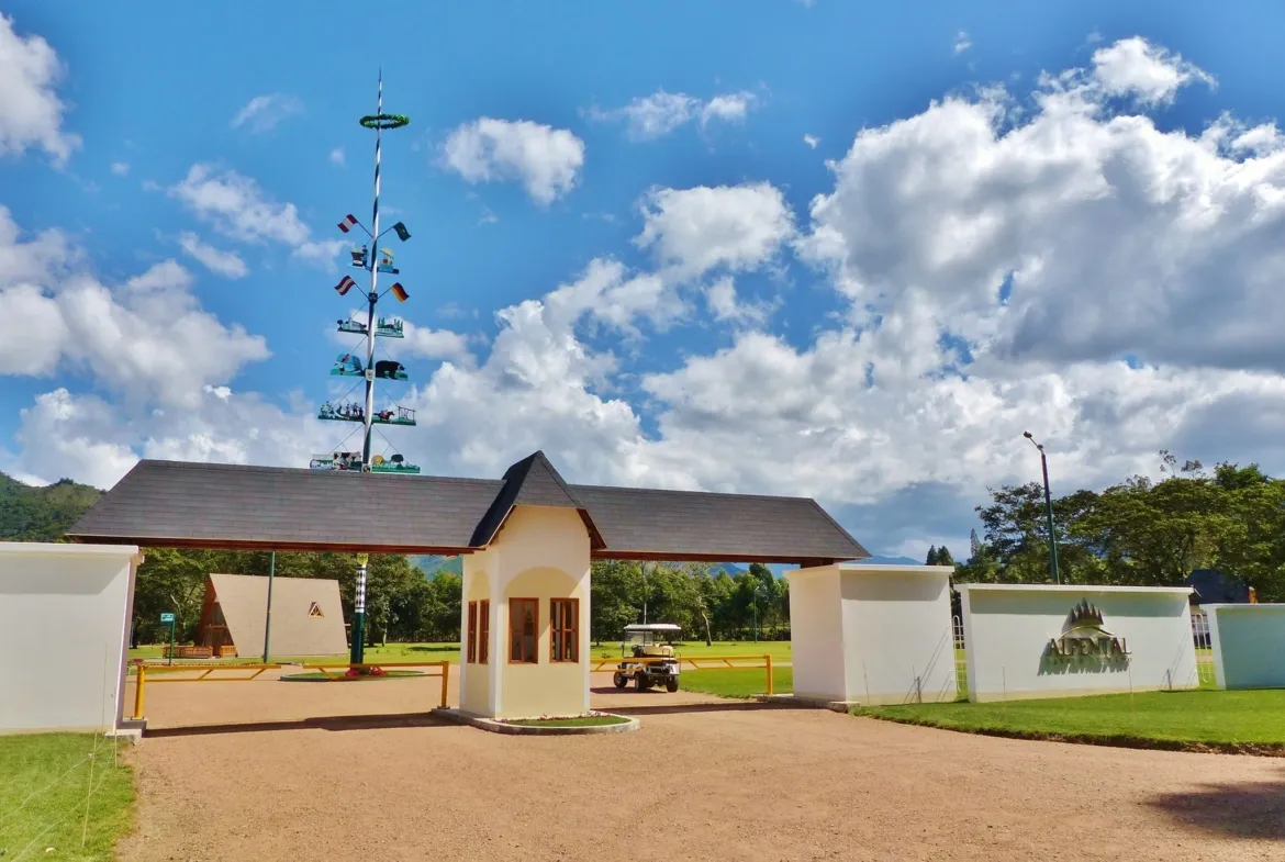Se Vende Terreno en Condominio Privado Alpental – La Mejor Zona Residencial de Oxapampa - 16