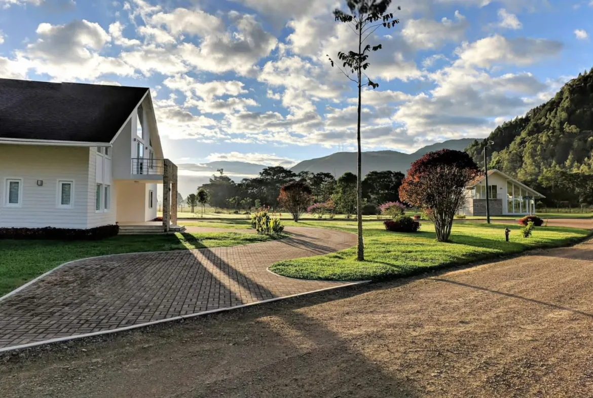 Se Vende Terreno en Condominio Privado Alpental – La Mejor Zona Residencial de Oxapampa - 15