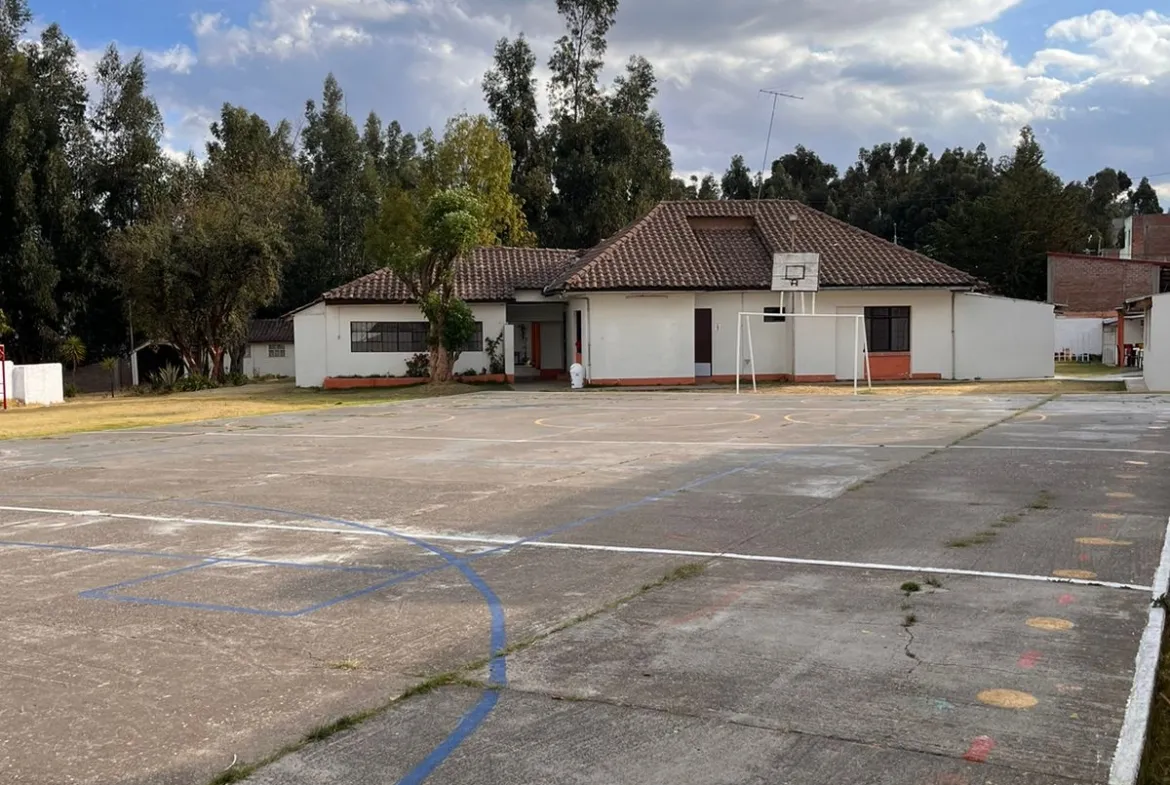 Se Alquila Terreno de 4,461 m2 con Tres Frontis frente a la Universidad UPLA - 12